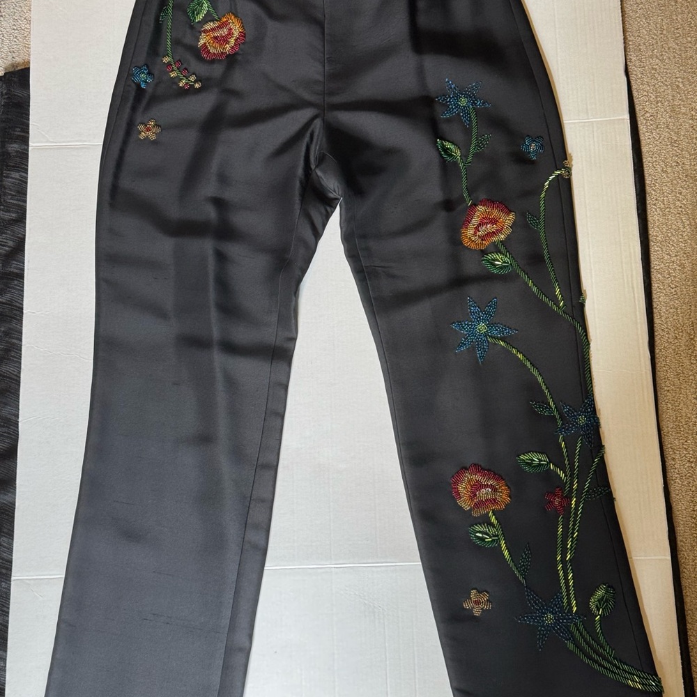 Muse Beaded Black 100% Silk Pants Sz 6P Dress Pants Party Holiday